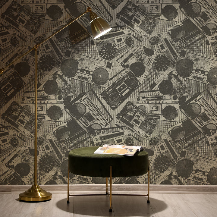 Radio Shack - Grungy <br> Wallpaper