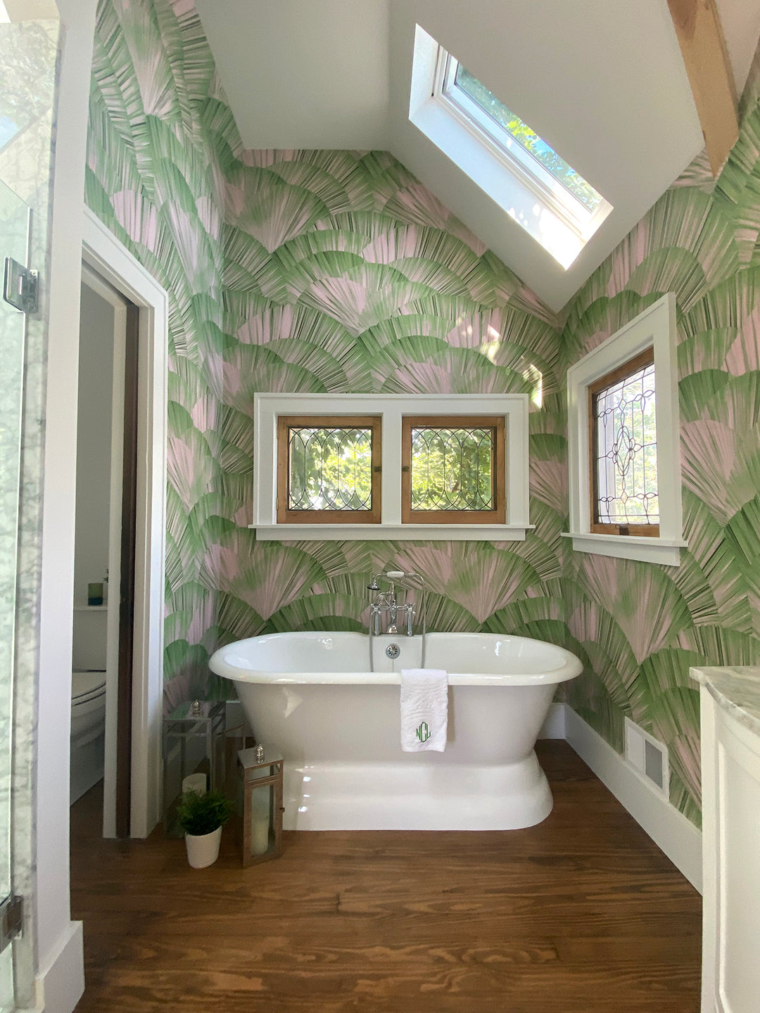 Can You Use Peel & Stick Wallpaper In a Bathroom?