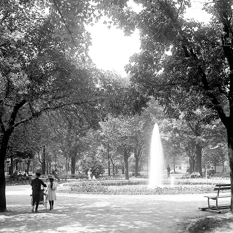 Grand Circus Park Fountain <br> Vintage Detroit - The Detroit Wallpaper Co.